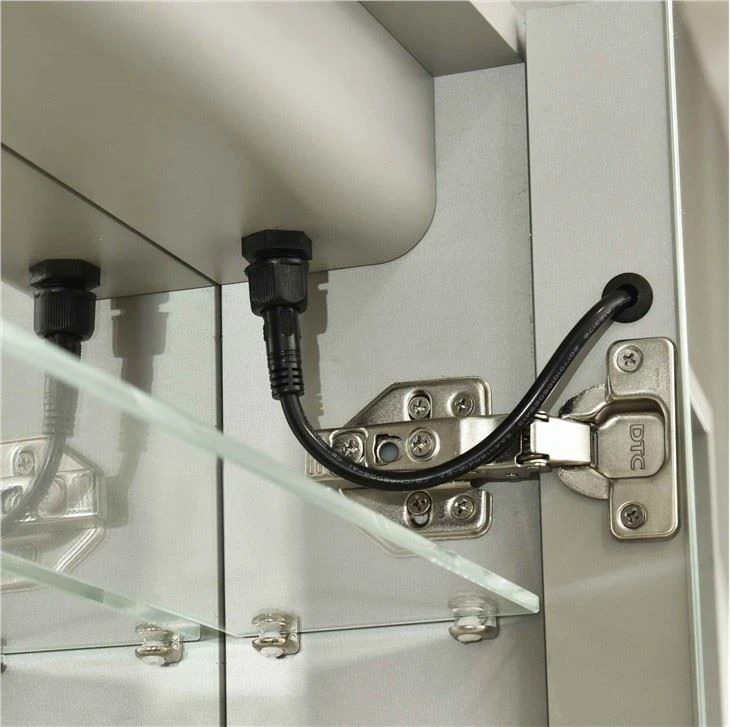 mirror cabinet with lights (2)